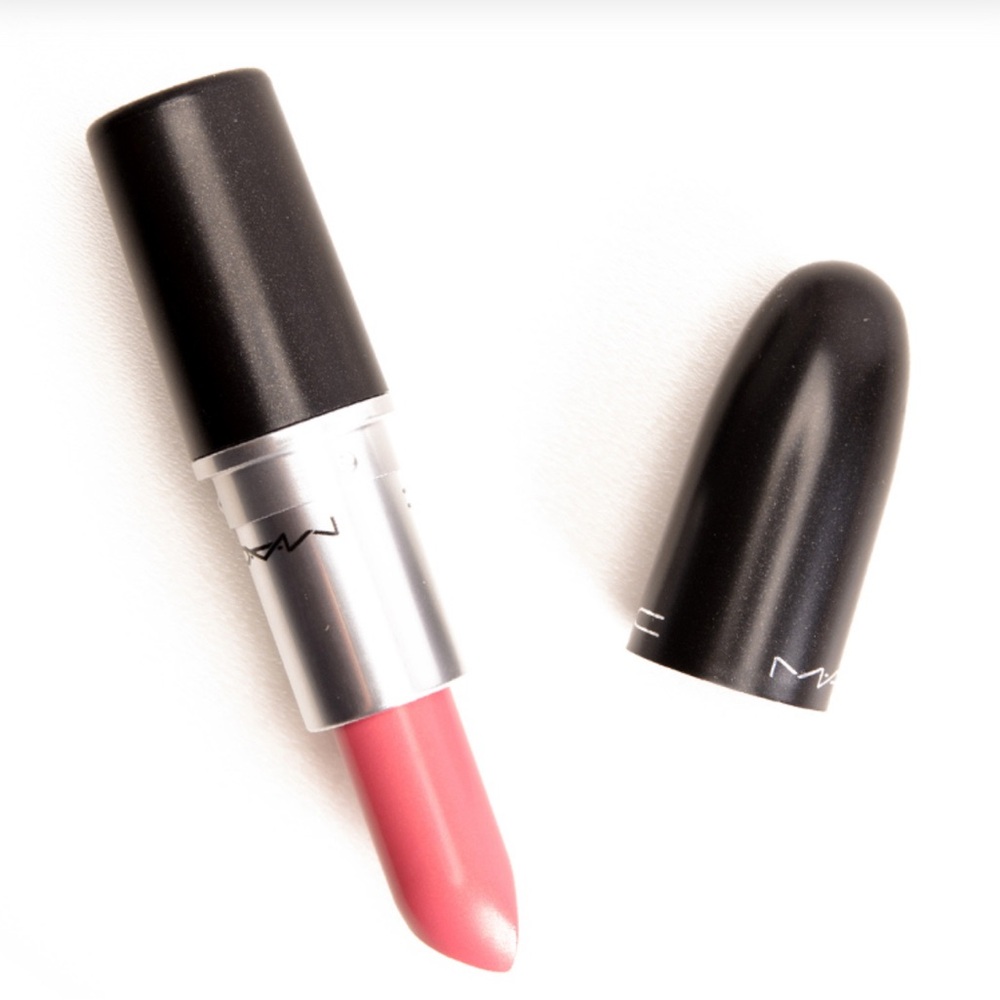 MAC GIDDY Lustre Lipstick. NEW IN BOX. - Picture 4 of 13
